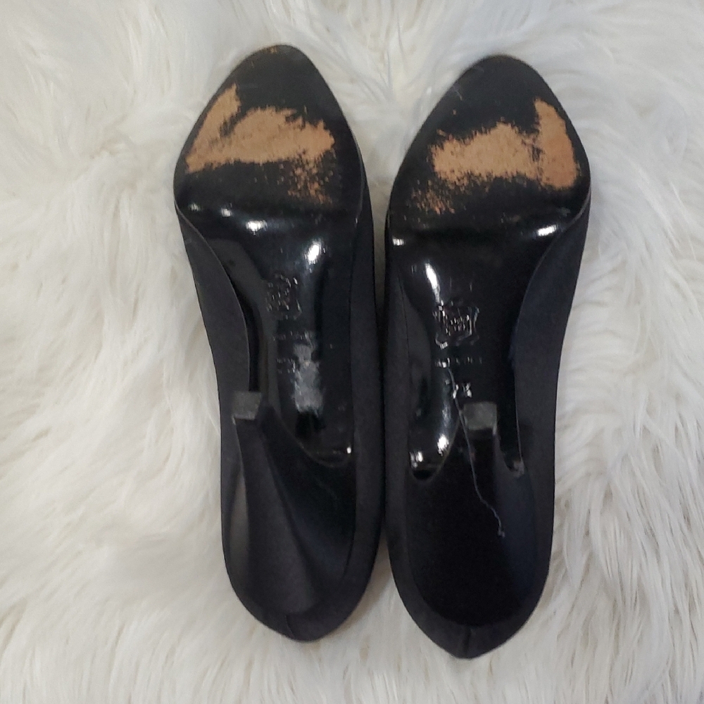 Fendi Black Satin Feel Kitten Heel with Pointed Toe Size 7.5 - Picture 9 of 15